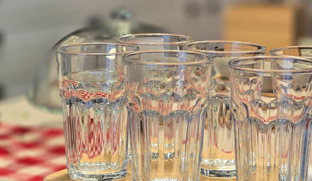 Solve Common Kitchen Challenges with Smart Drinkware Choices